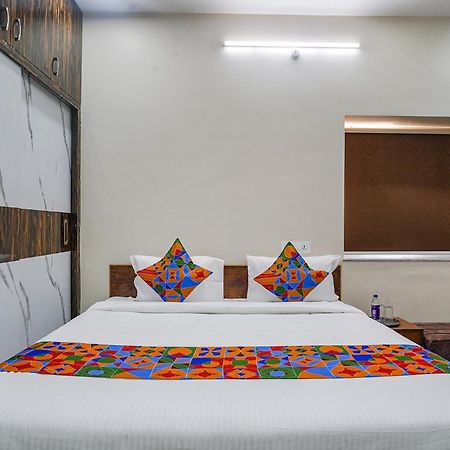 Fabhotel Perams Grand Inn - Hitech City Hyderabad Exterior photo